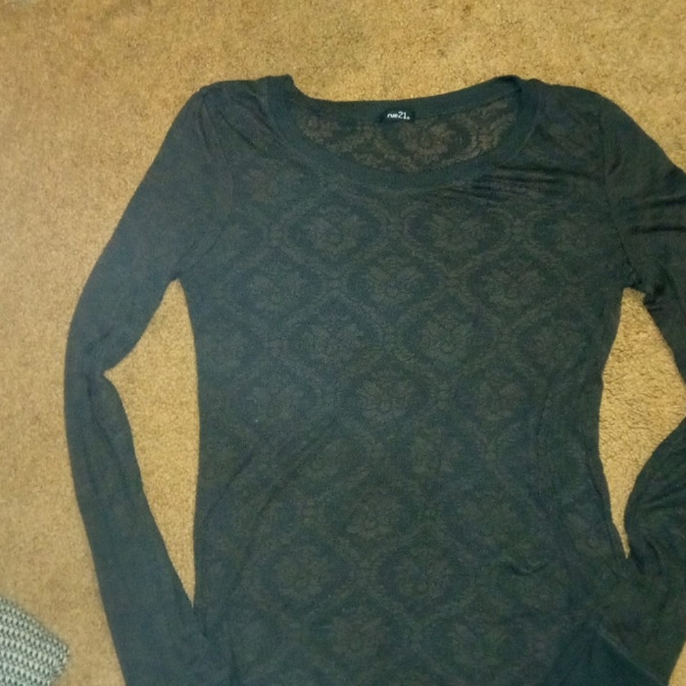 Rue21 pattern long sleeve black